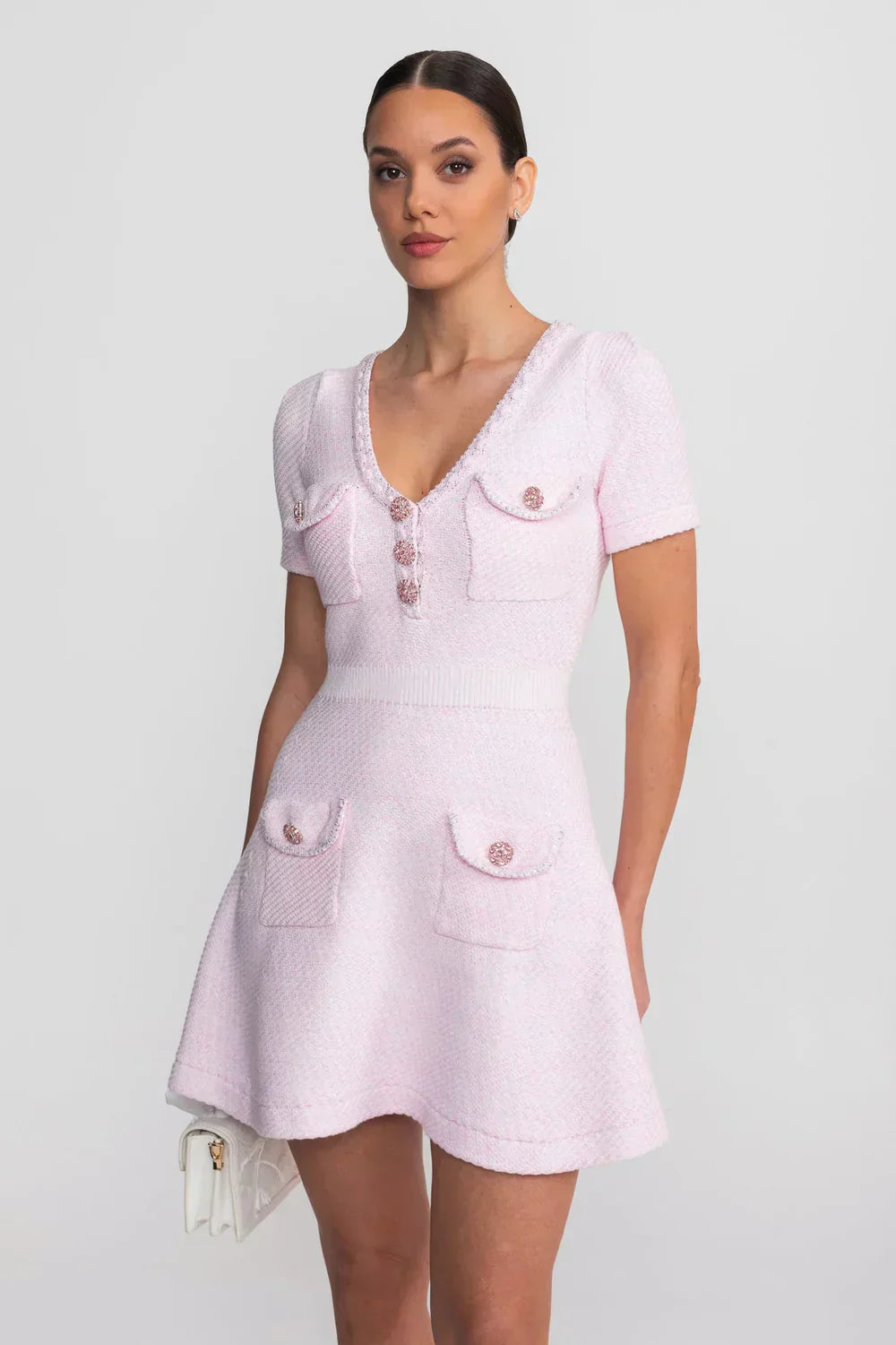 Isabela | Vestido Curto em Tricô Evasê Rosa com Botões