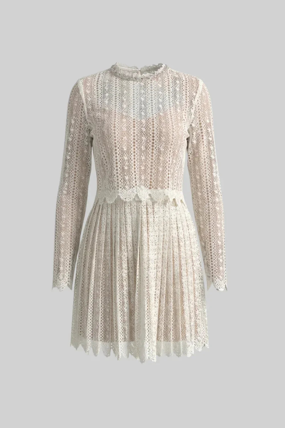 Vestido de Alta Alfaiataria em Renda com Detalhes Brilhantes