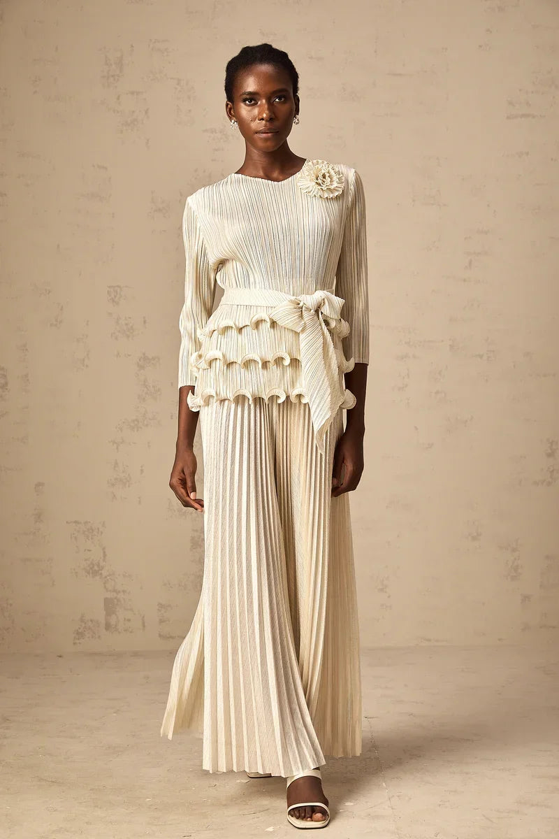 Conjunto Plissado com Acabamento Metalizado e Calça Wide Leg
