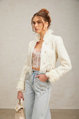 Margot | Casaco Curto em Tweed Branco com Pérolas e Pedrarias