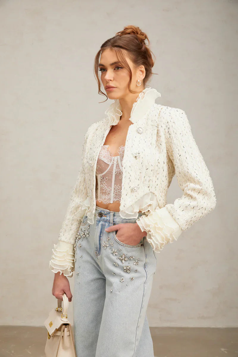 Margot | Casaco Curto em Tweed Branco com Pérolas e Pedrarias