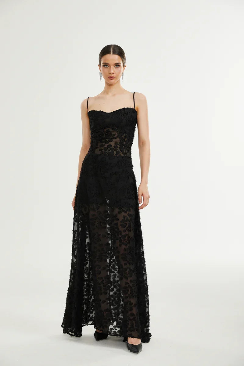 Vestido Longo Renda Floral Exclusiva e Caimento Fluido de Luxo