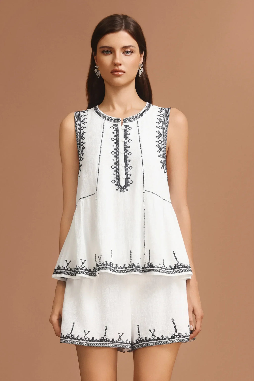 Conjunto Elegance: Colete Acinturado e Saia com Zíper Lateral