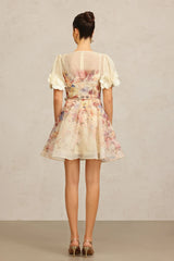 Vestido A-Line Lavanda com Estampa Floral Wisteria e Cintura Marcada