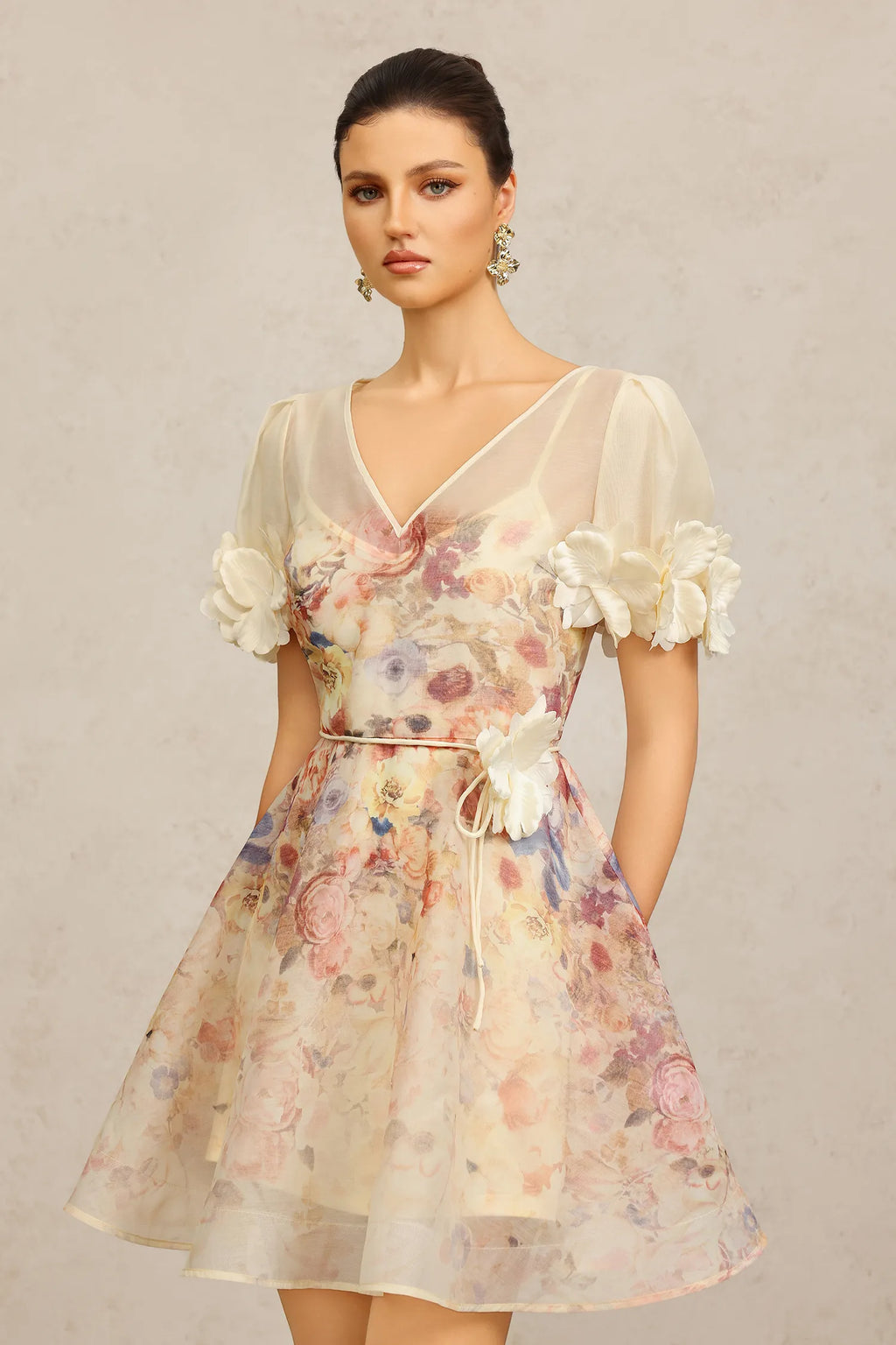 Vestido A-Line Lavanda com Estampa Floral Wisteria e Cintura Marcada