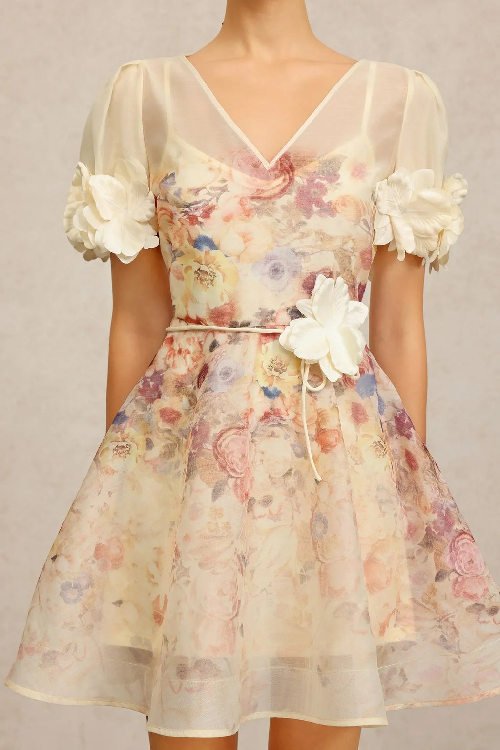 Vestido A-Line Lavanda com Estampa Floral Wisteria e Cintura Marcada