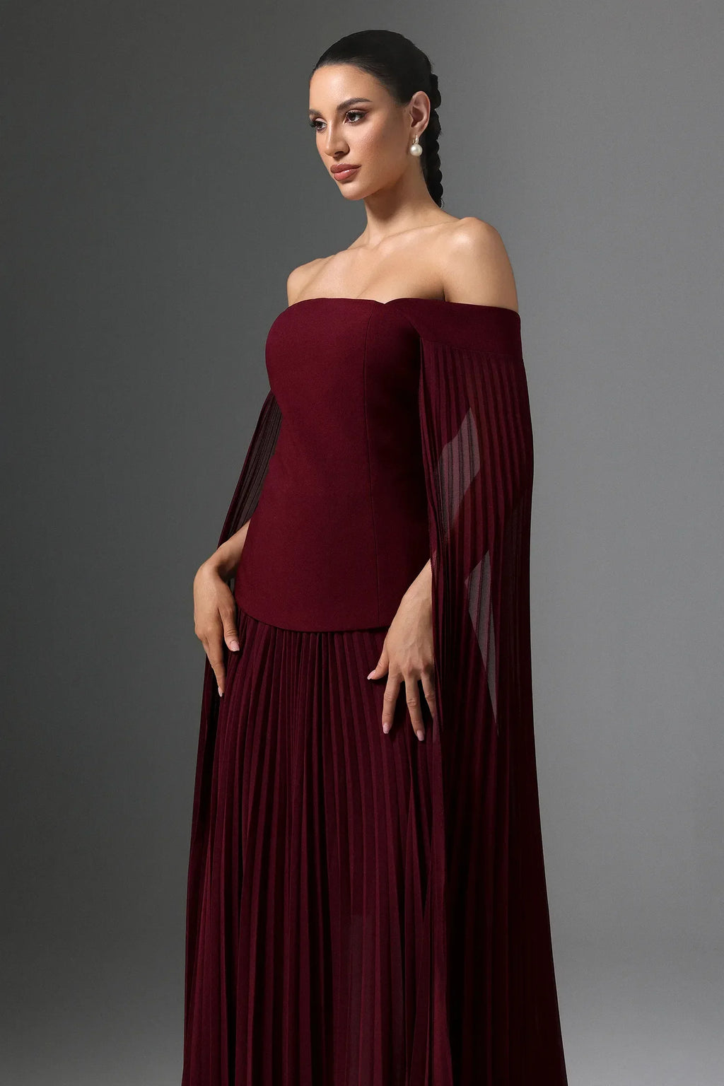Vestido Elegante com Decote Ombro a Ombro Cintura Marcada