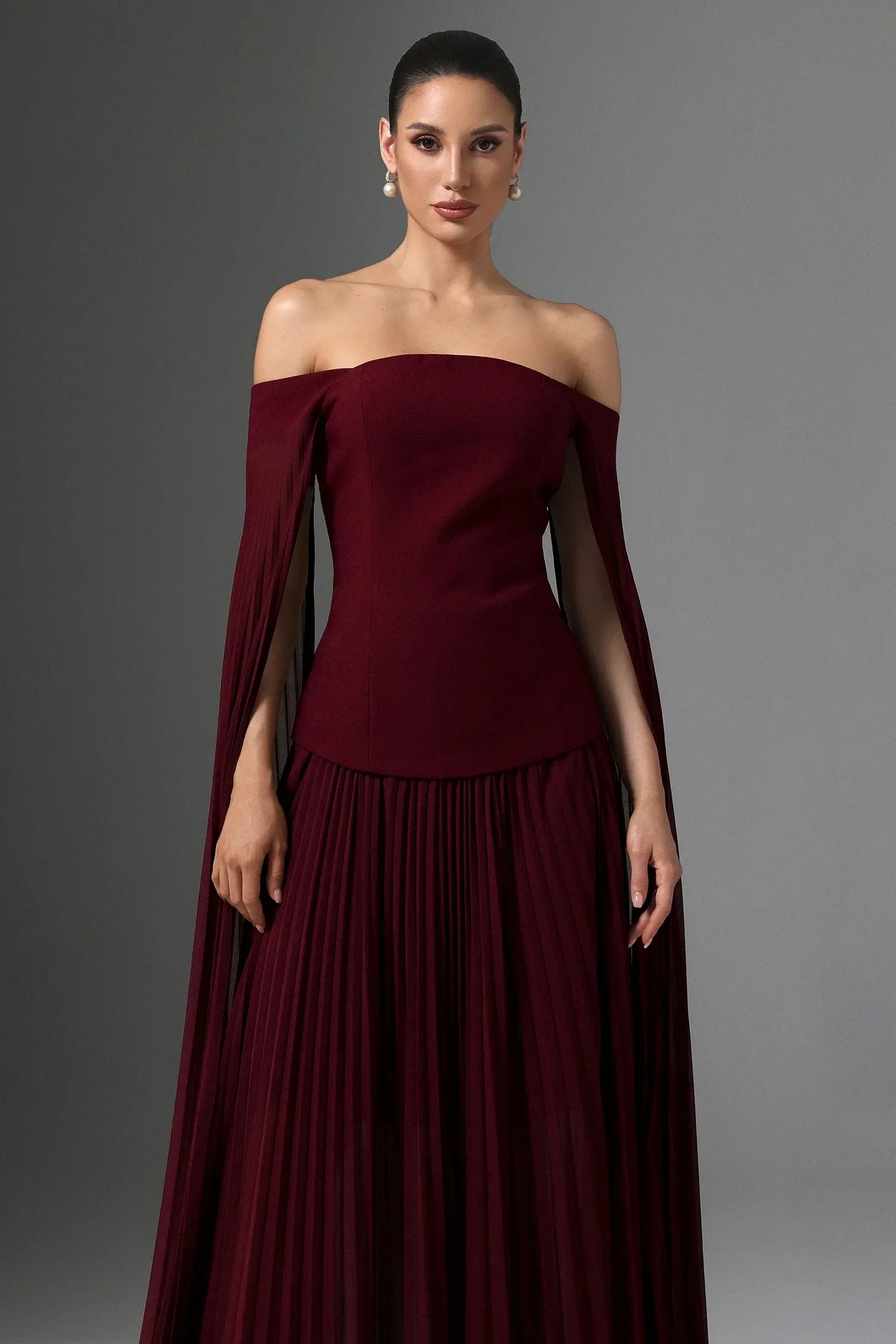 Vestido Elegante com Decote Ombro a Ombro Cintura Marcada