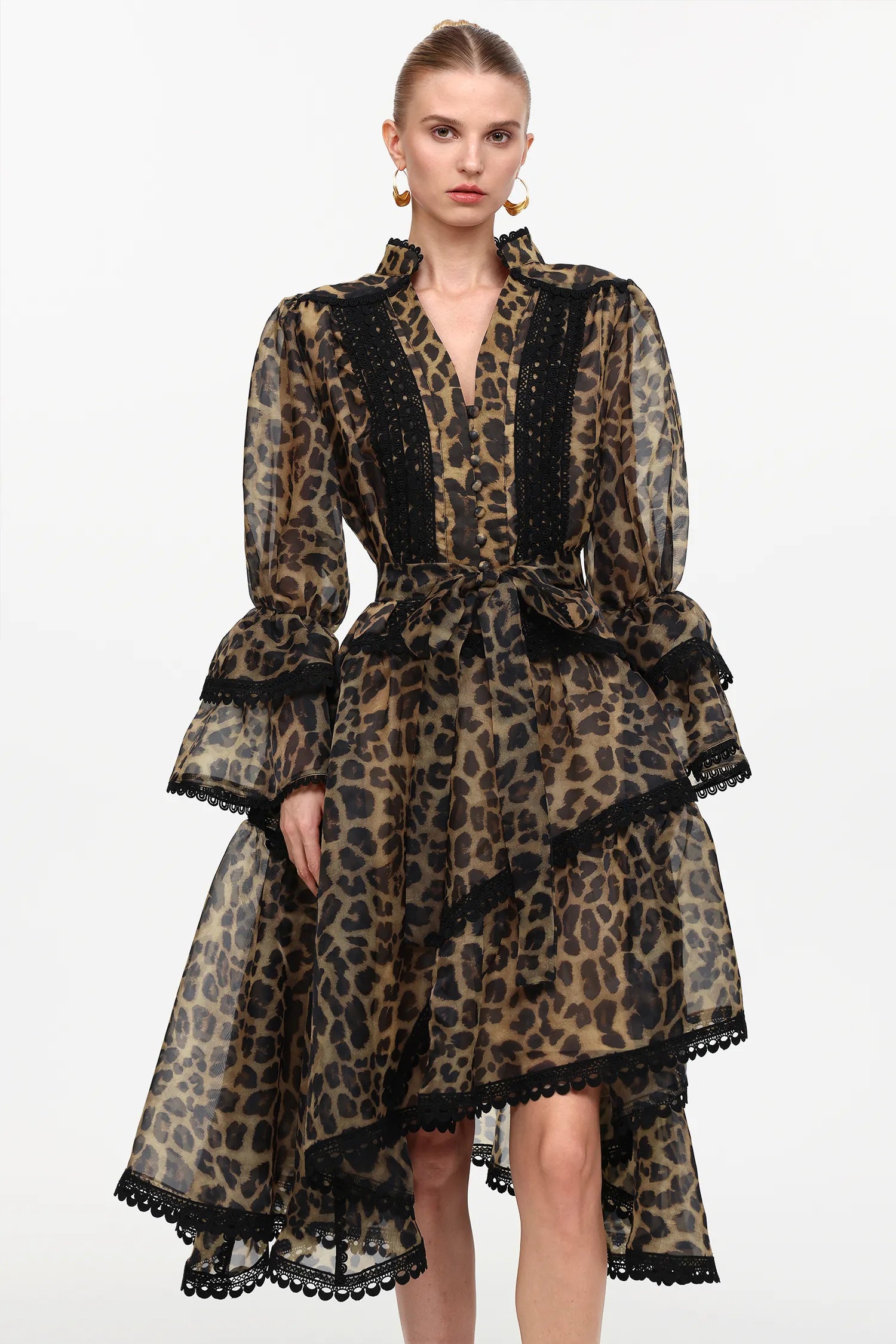 Vestido Midi com Estampa Animal Print, Decote V, Manga Ampla e Cintura Alta Assimétrica