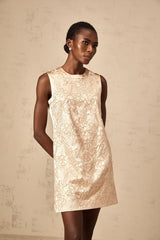 Vestido Estruturado em Jacquard Trabalhado com Aplicações