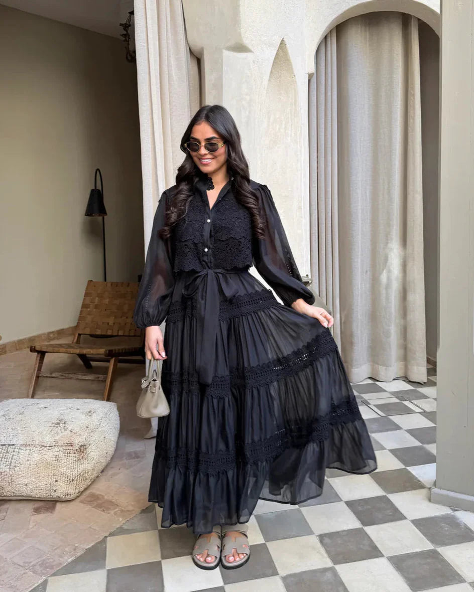 Valentina | Vestido Longo em Renda Artesanal com Aplicação de Pérolas