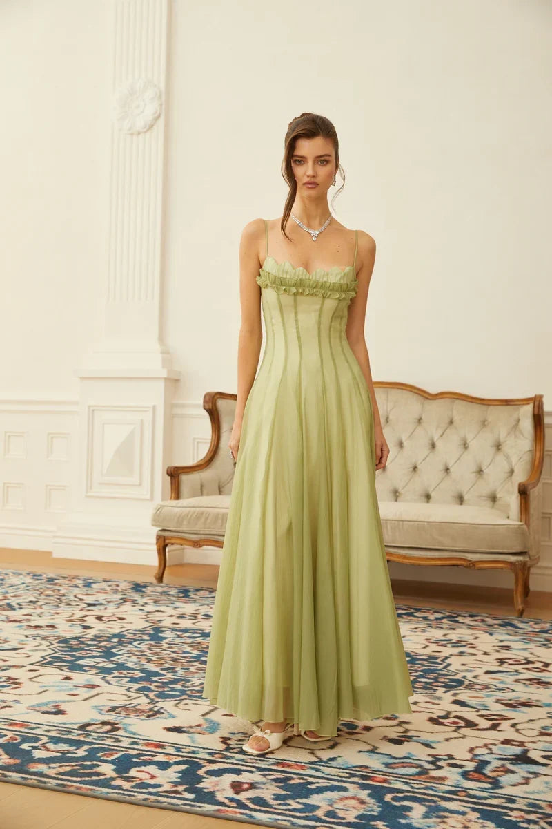Vestido Longo com Corpete Detalhes em Tule e Franzido