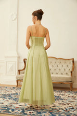 Vestido Longo com Corpete Detalhes em Tule e Franzido