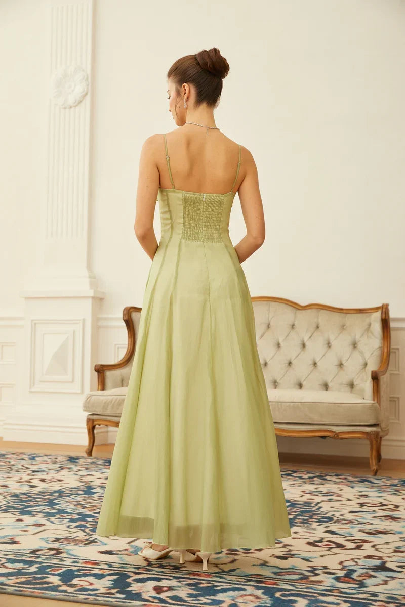 Vestido Longo com Corpete Detalhes em Tule e Franzido