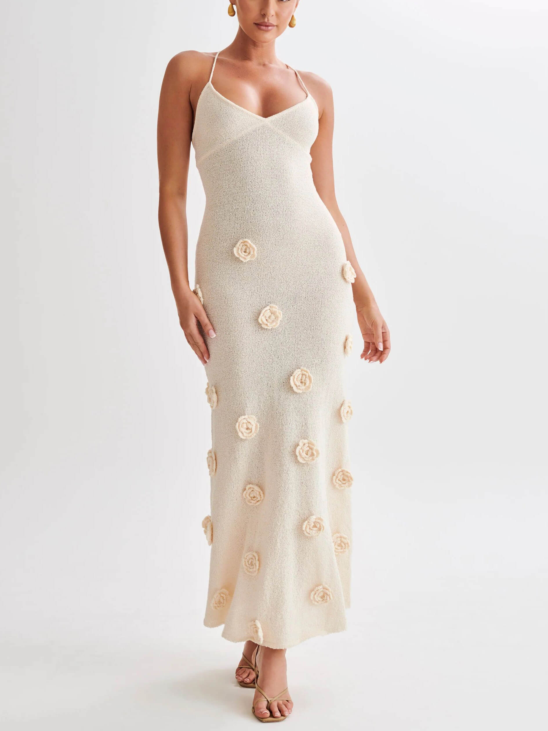 Conceição | Vestido Longo Creme em Renda com Babados e Costas Abertas