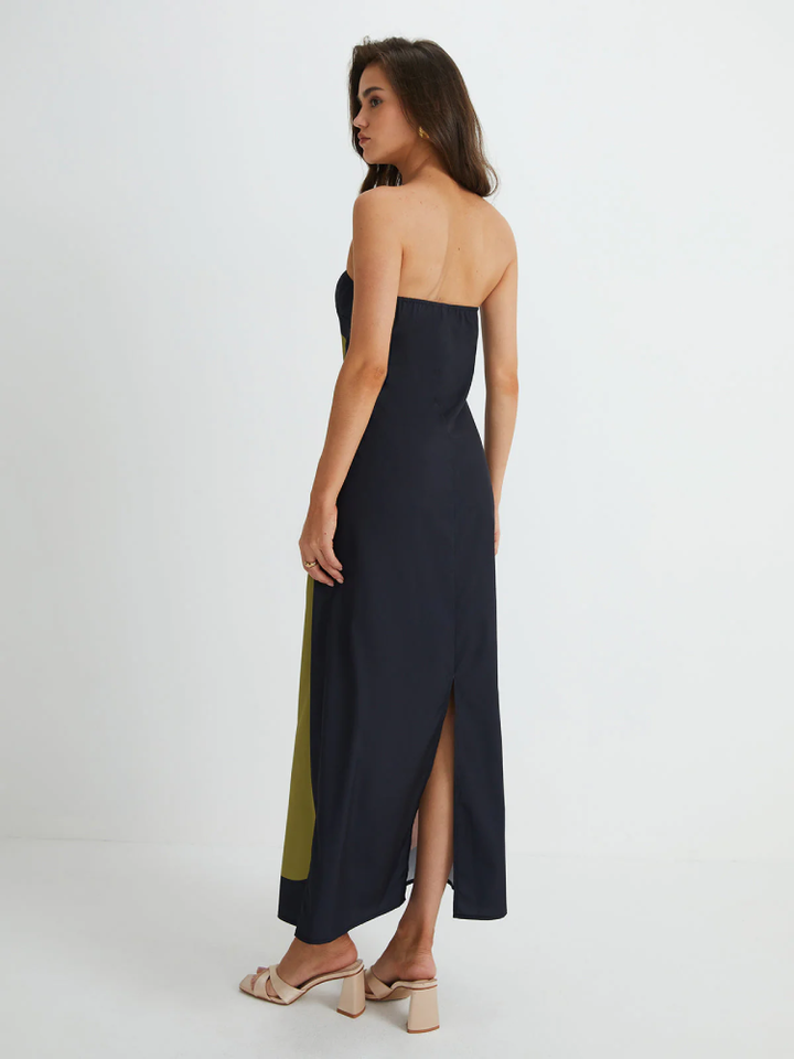 Dagmar | Vestido Midi Color Block com Tomara que Caia e Fenda Lateral