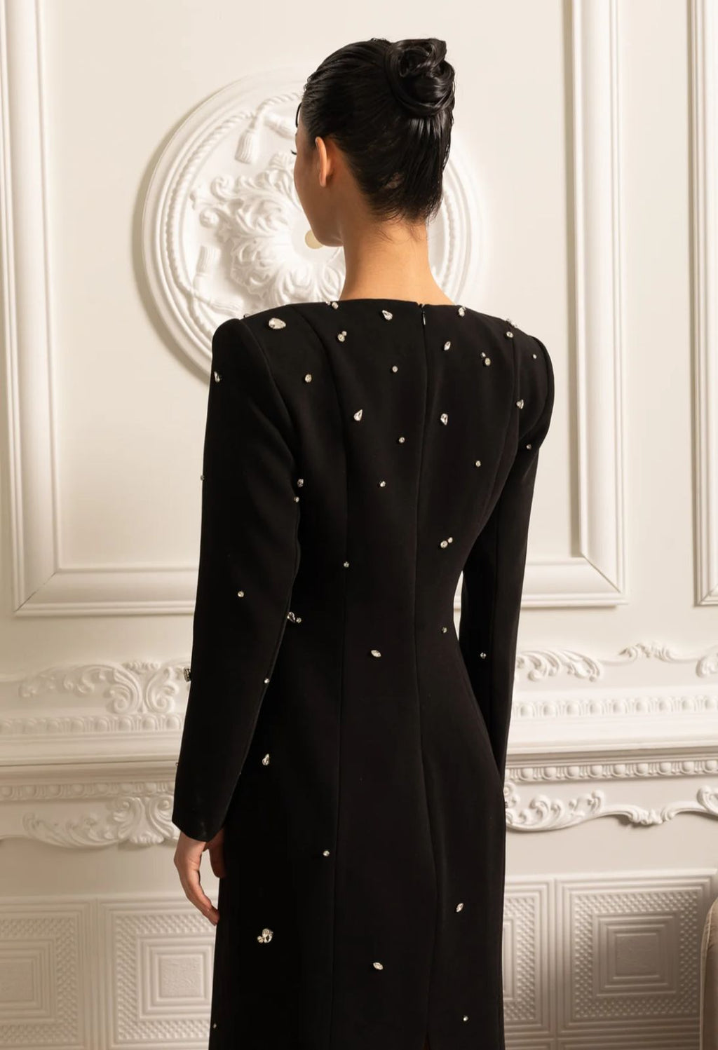 Isabela | Vestido Longo com Bordado à Mão em Pedrarias