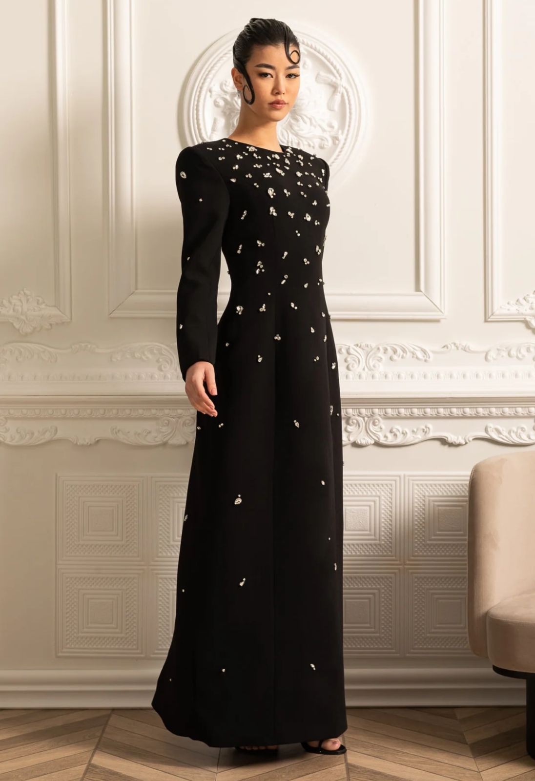 Isabela | Vestido Longo com Bordado à Mão em Pedrarias