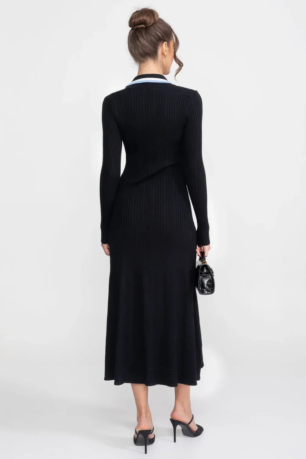 Vestido Longo em Tricô Canelado com Gola Polo e Mangas Alinhadas