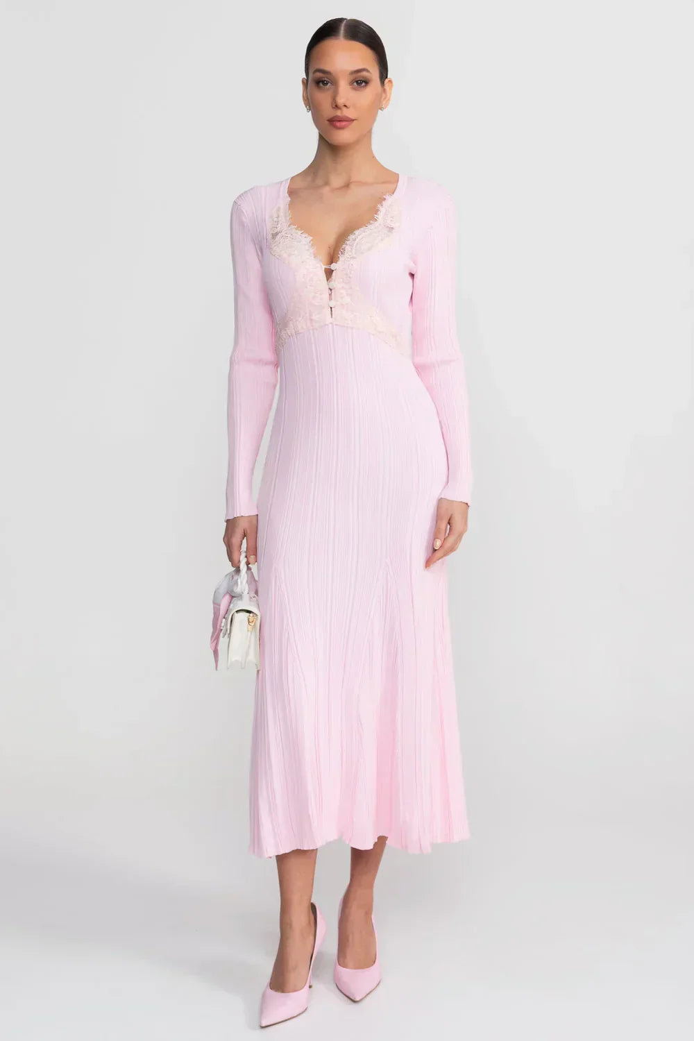 Letícia | Vestido Midi Canelado Rosa com Detalhes em Renda