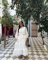 Valentina | Vestido Longo em Renda Artesanal com Aplicação de Pérolas