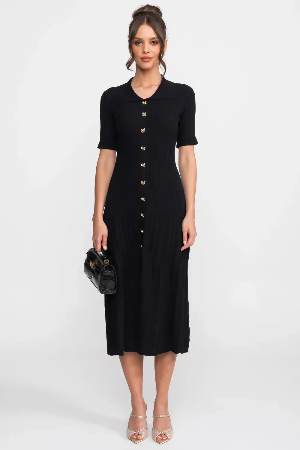 Vestido Midi em Tricô Canelado com Gola Boneca e Saia Plissada