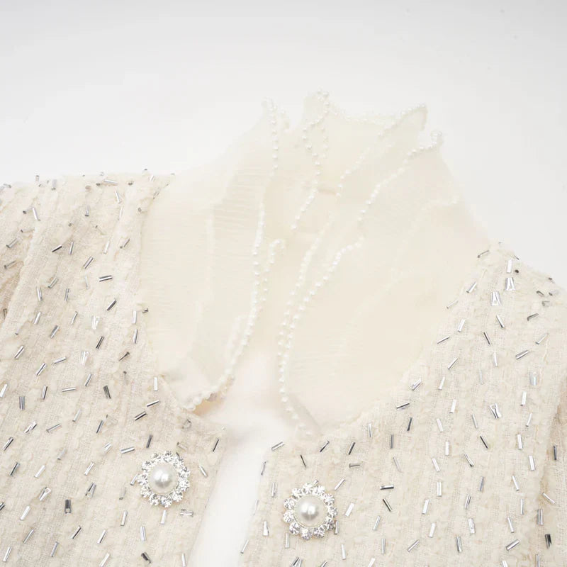 Margot | Casaco Curto em Tweed Branco com Pérolas e Pedrarias