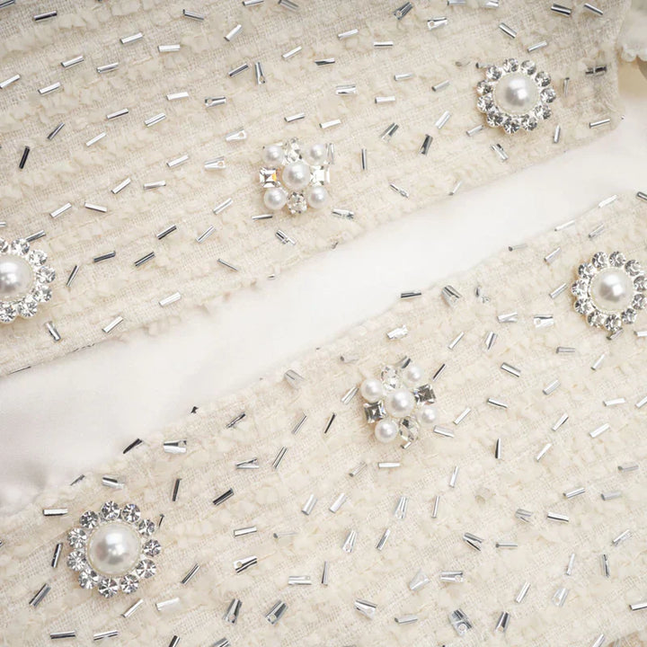 Margot | Casaco Curto em Tweed Branco com Pérolas e Pedrarias