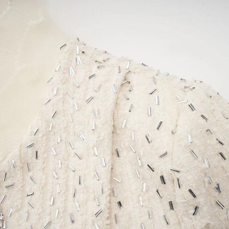 Margot | Casaco Curto em Tweed Branco com Pérolas e Pedrarias