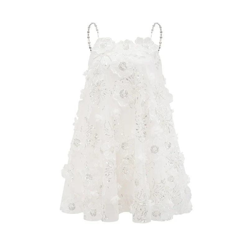 Vestido Bordado Floral, Cristais Manuais e Alças Delicadas