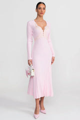 Letícia | Vestido Midi Canelado Rosa com Detalhes em Renda