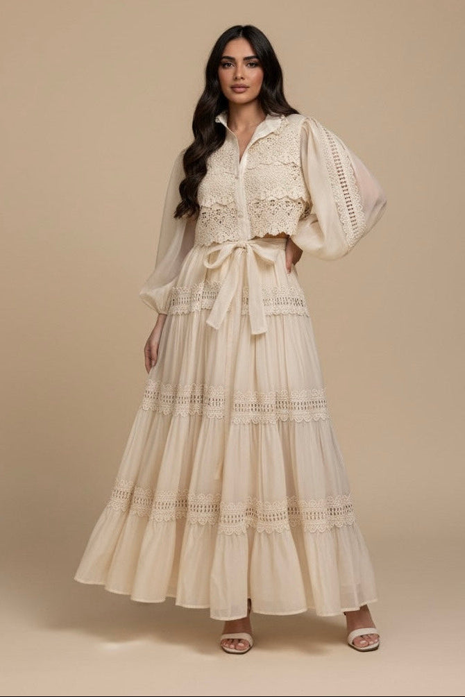 Valentina | Vestido Longo em Renda Artesanal com Aplicação de Pérolas