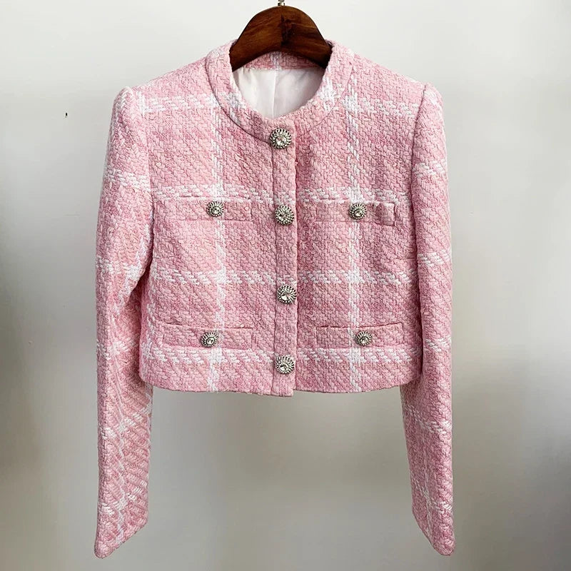Blazer Curto de Tweed Rosa: Elegância em Tons Pastéis e Acabamento de Luxo