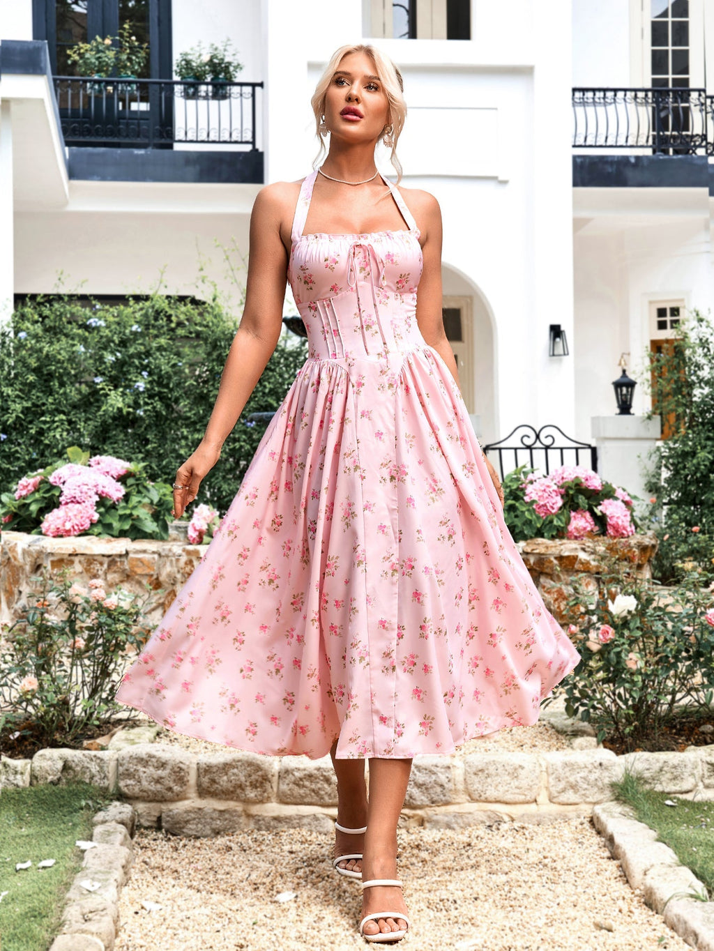Benedita | Vestido Midi Floral com Alças Finas, Costas Abertas e Saia Rodada