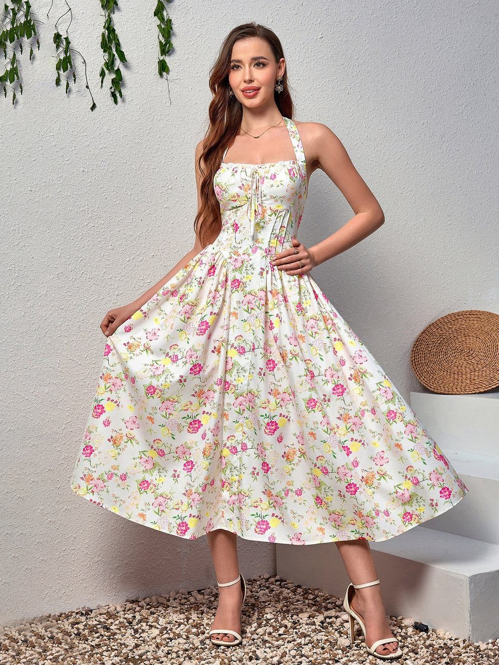 Benedita | Vestido Midi Floral com Alças Finas, Costas Abertas e Saia Rodada