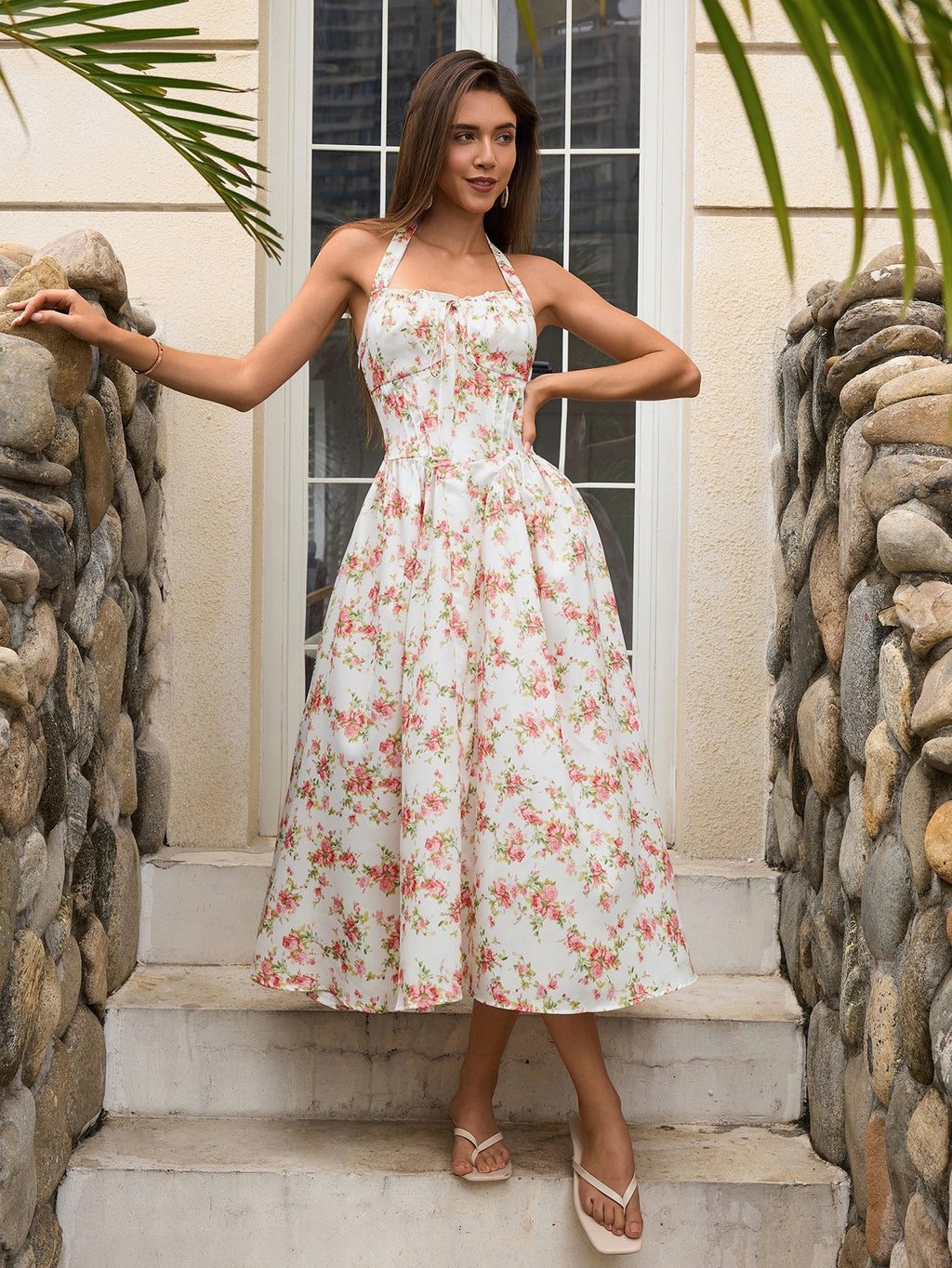 Benedita | Vestido Midi Floral com Alças Finas, Costas Abertas e Saia Rodada