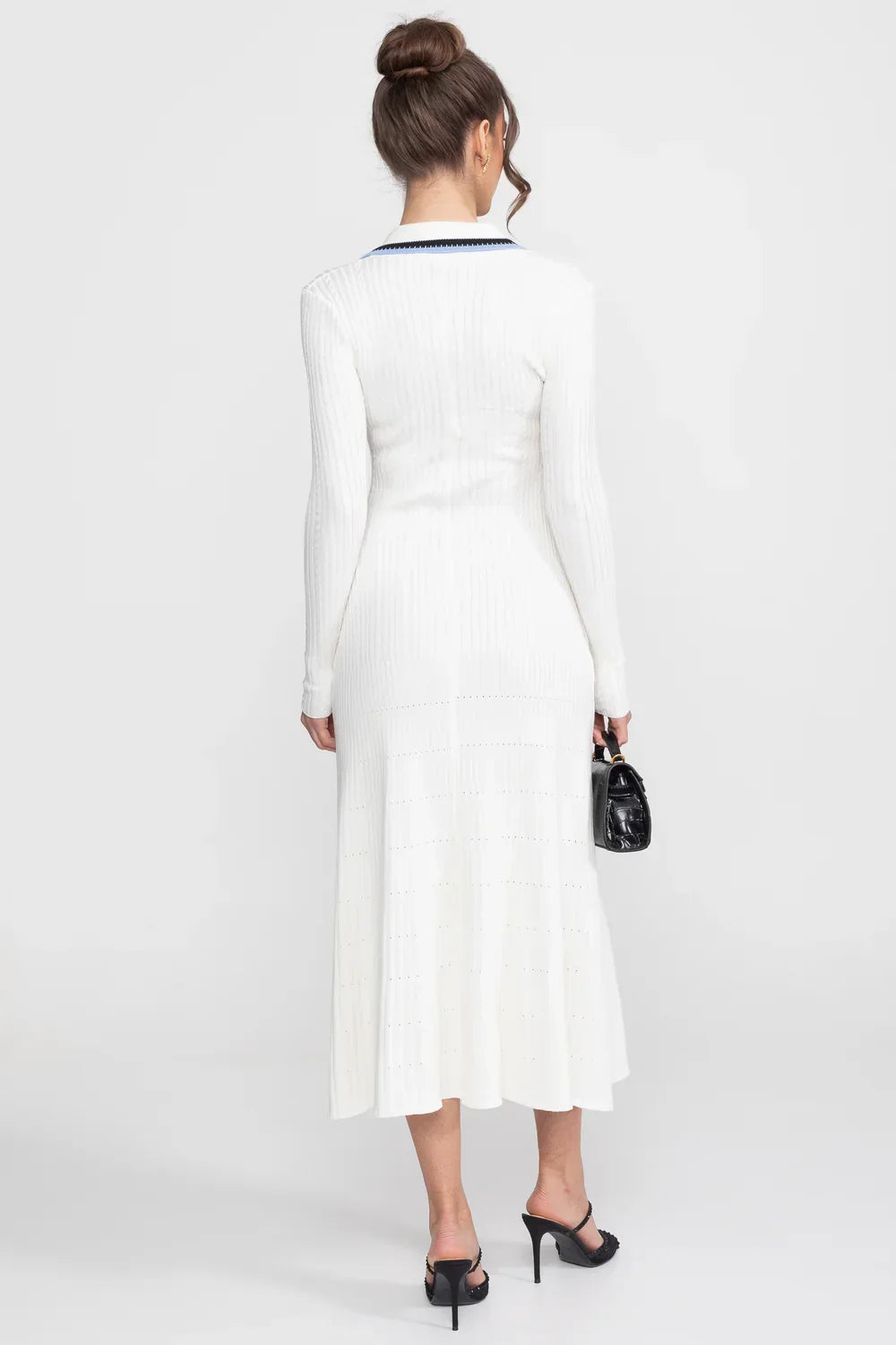 Vestido Longo em Tricô Canelado com Gola Polo e Mangas Alinhadas