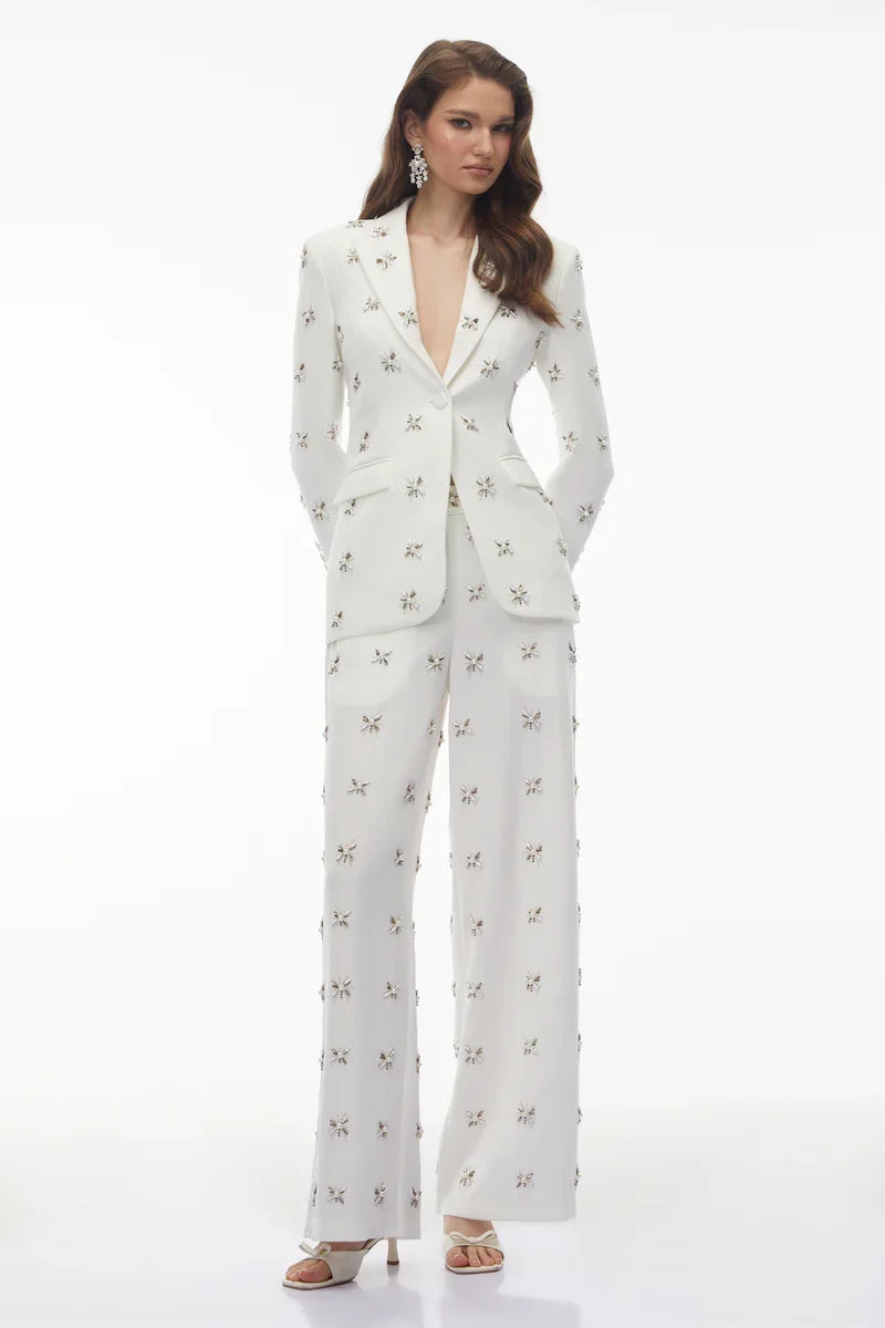 Conjunto de Alfaiataria Escultural com Blazer e Calça com Cristais