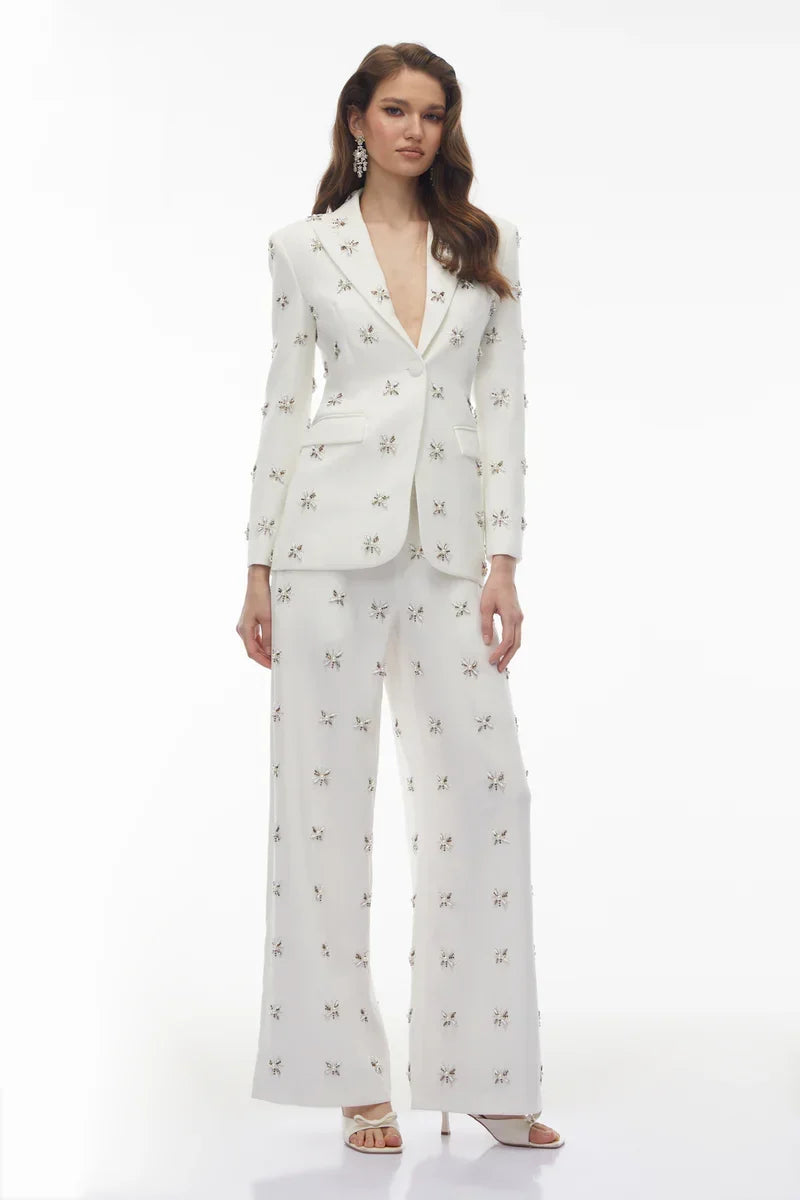 Conjunto de Alfaiataria Escultural com Blazer e Calça com Cristais