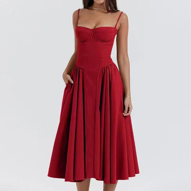 Constança | Vestido Midi Azul Marinho com Alças Finas, Corpete Franzido e Saia Evasê Volumosa