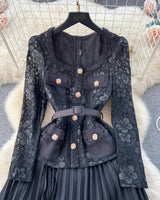 Beatriz | Vestido Longo em Renda com Gola Quadrada e Saia Franzida