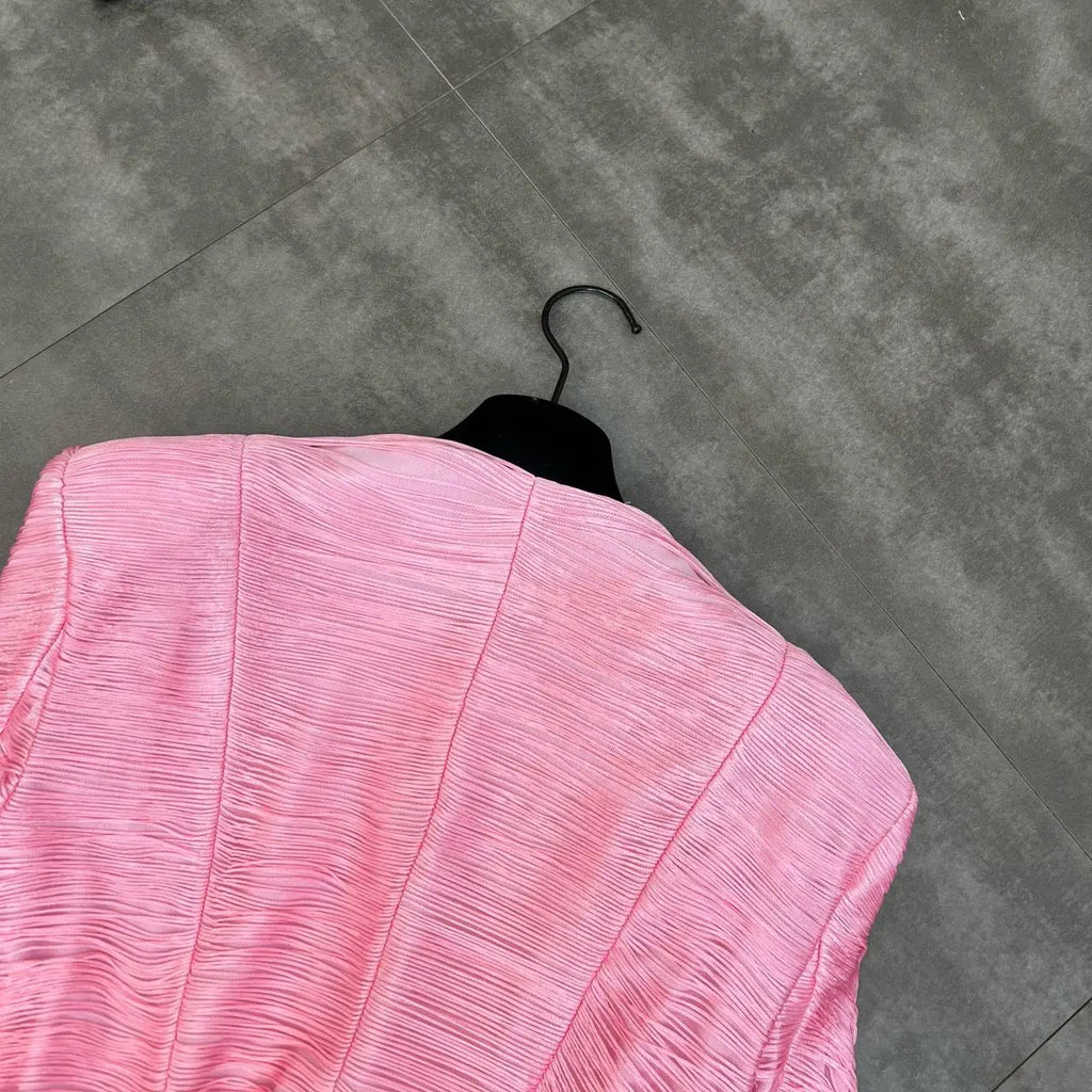Jaqueta Curta de Luxo com Textura de Franjas Lineares e Botões Dourados