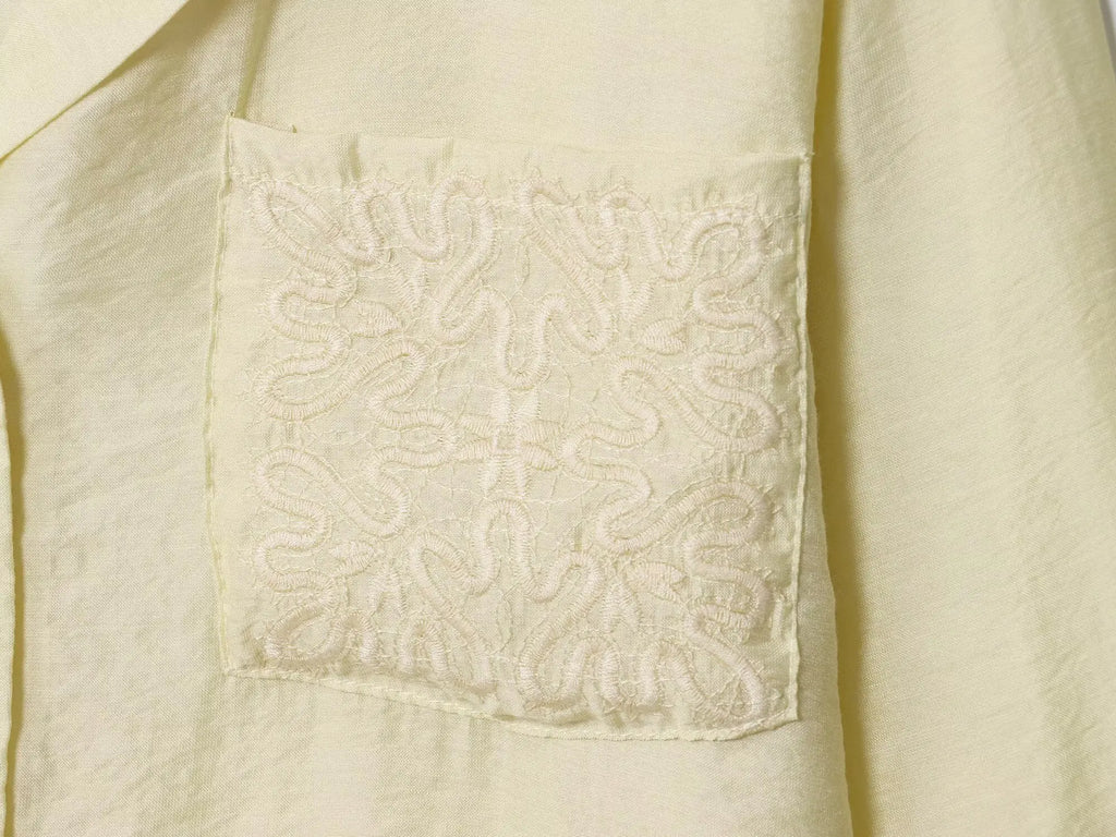 Camisa Elegante de Manga Longa – Modelagem Solta e Minimalista