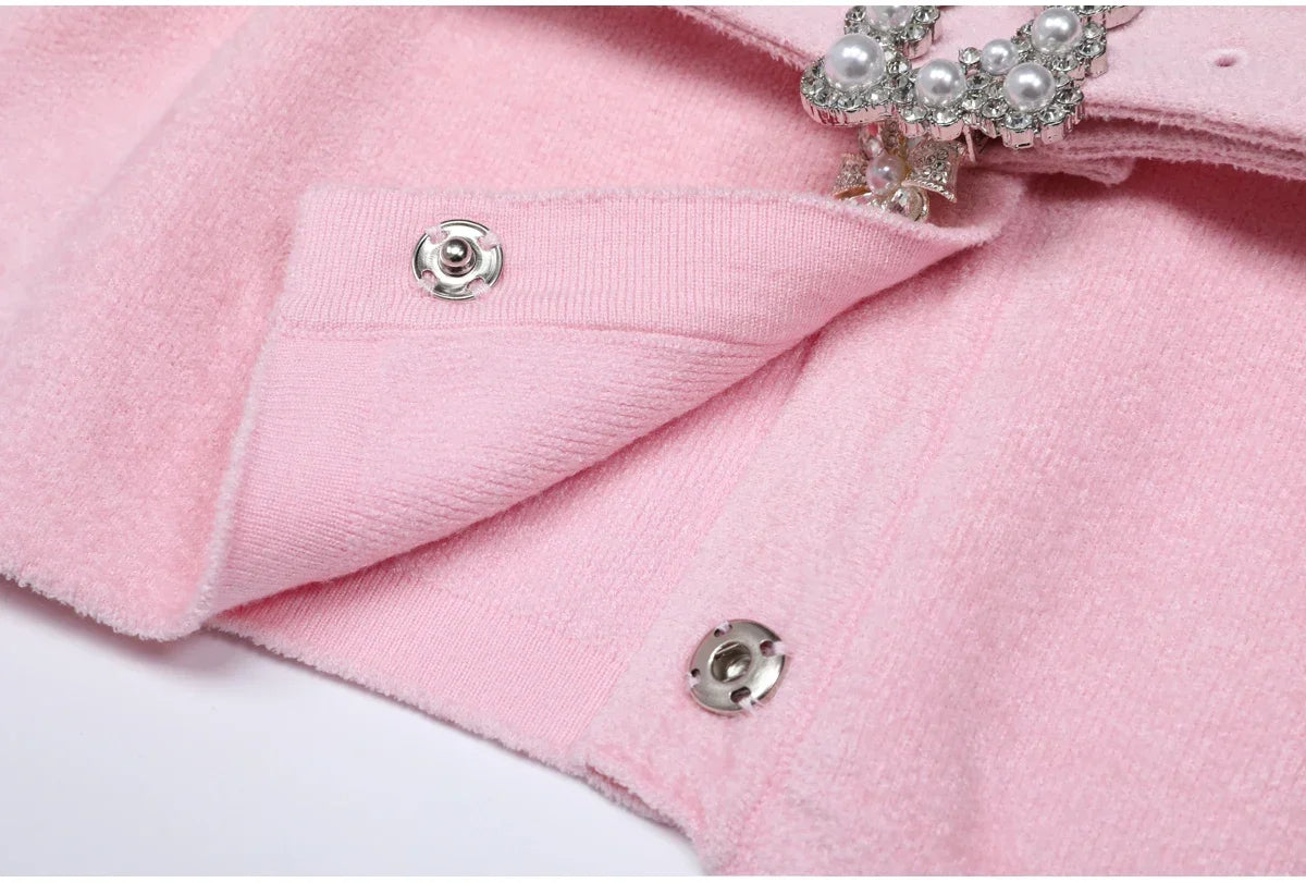 Conjunto Executivo Rosa: Casaco Estruturado e Saia Sereia Midi – Elegância