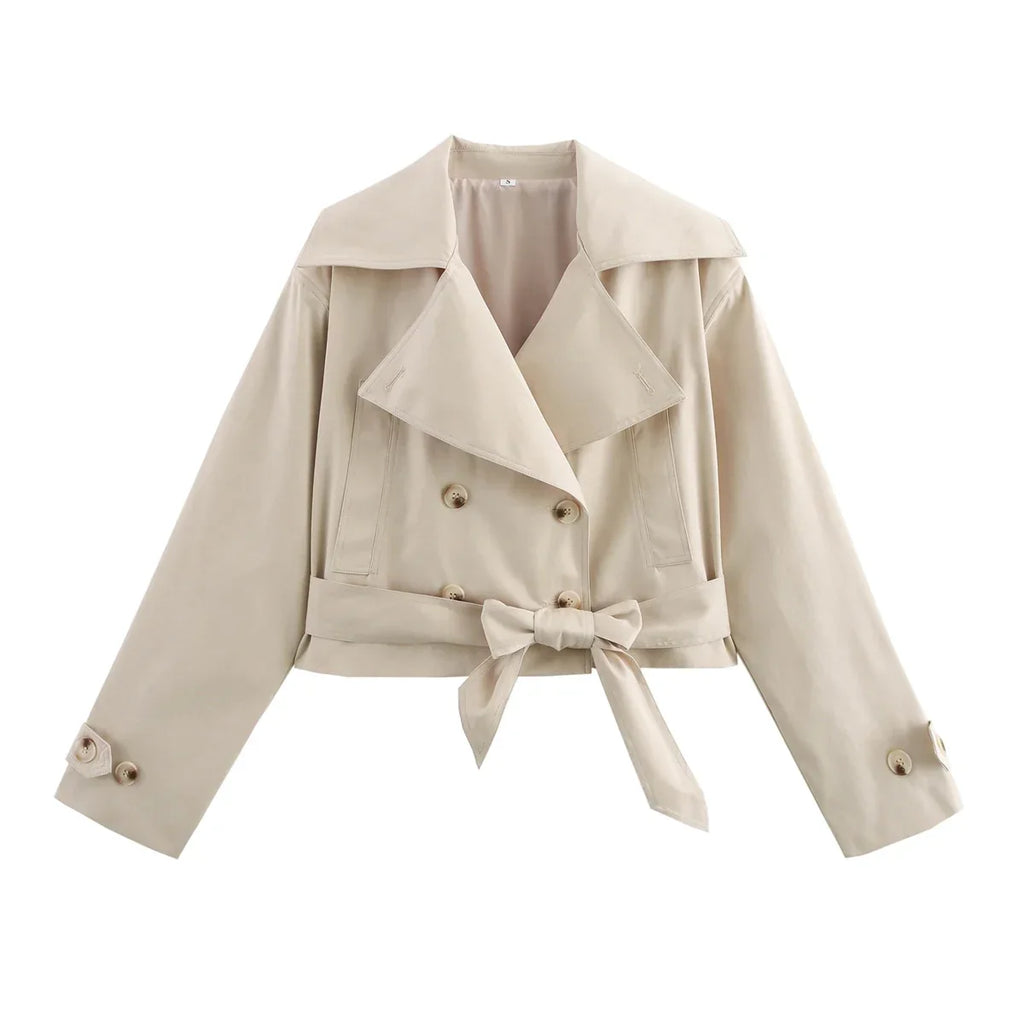 Casaco Escultural Estilo Trench Coat com Abotoamento Cruzado e Cinto