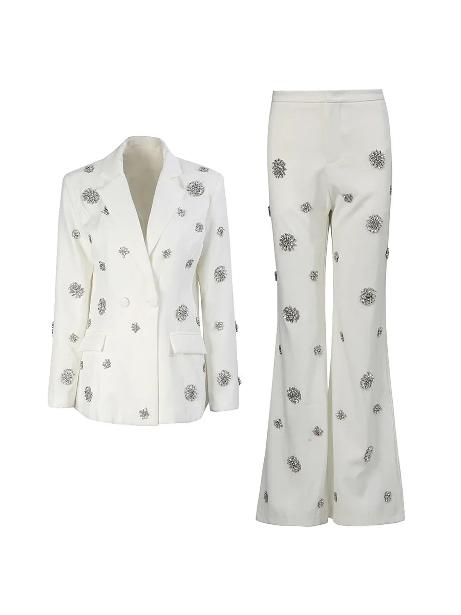 Conjunto de Alfaiataria Escultural com Blazer e Calça com Cristais