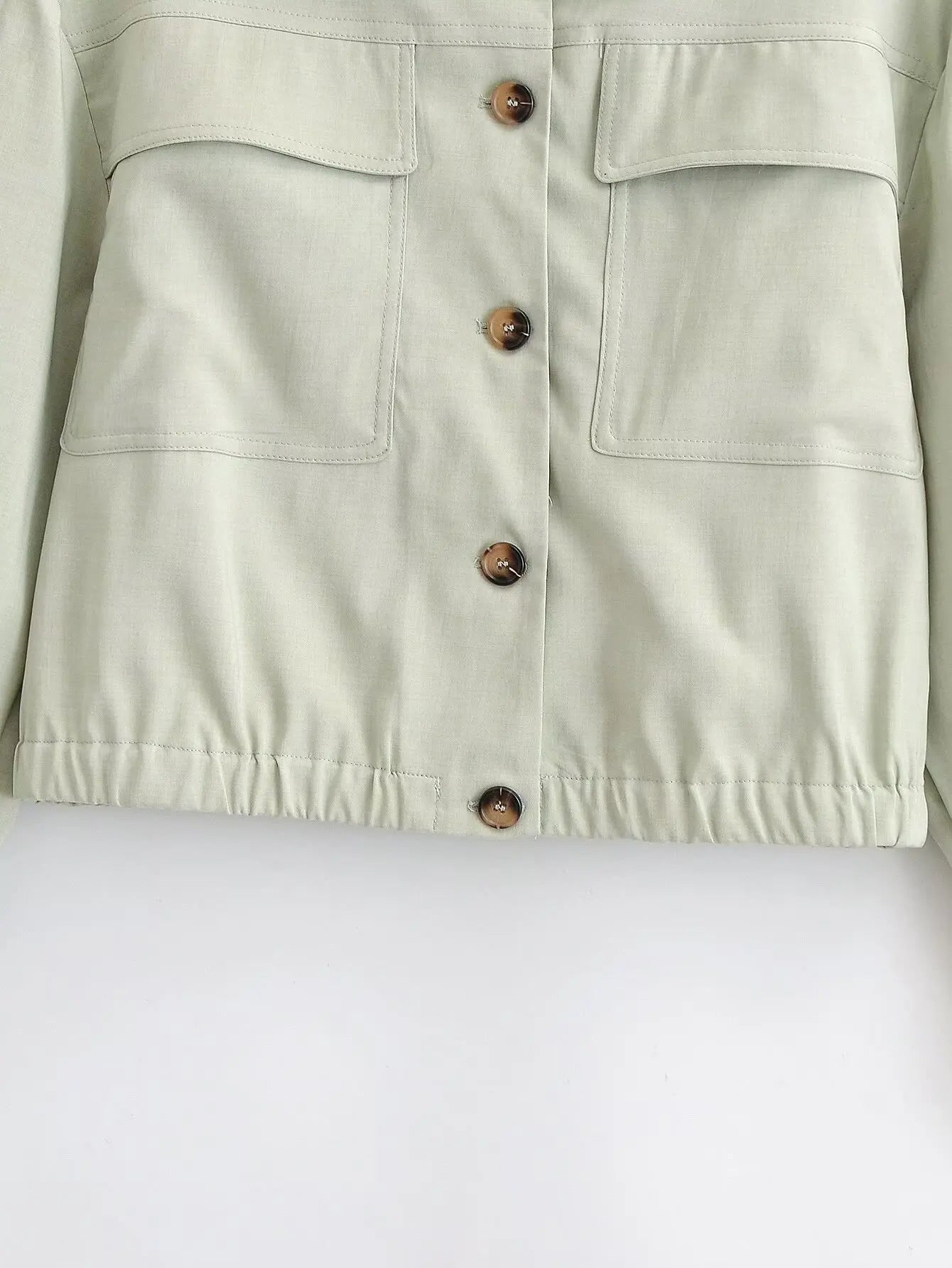 Conjunto Minimalista Abotoamento Simples e Calça de Corte Reto