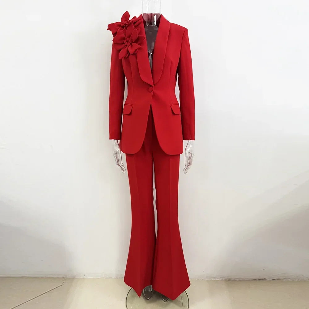 Conjunto de Alfaiataria 2 Peças: Blazer com Aplicação de Flor 3D e Calça