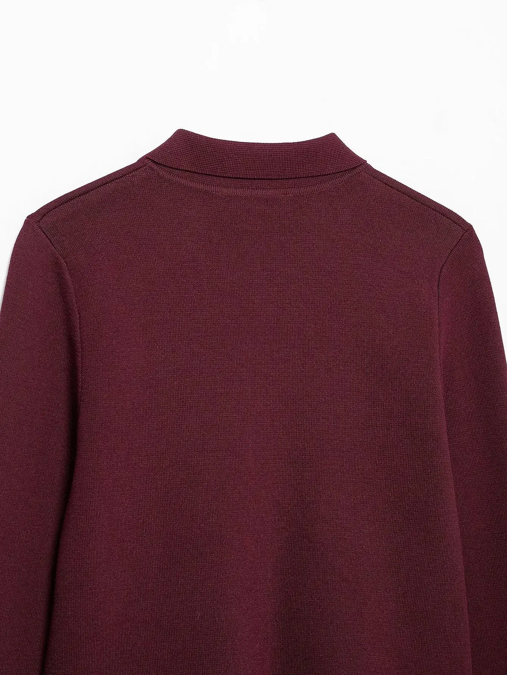 Conjunto Luxo Vermelho em Malha de Alta Densidade – Cardigã e Saia