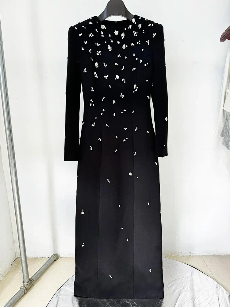 Isabela | Vestido Longo com Bordado à Mão em Pedrarias